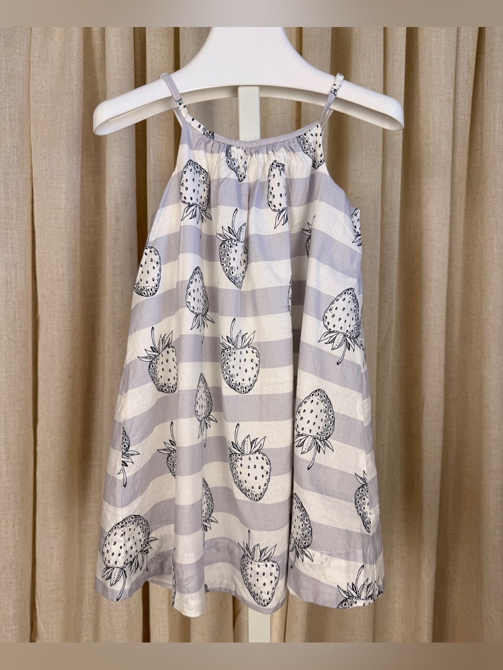 BABY GAP Soft Grey & White *Sweet Strawberry* Print A-line Sun Dress 3T NWT